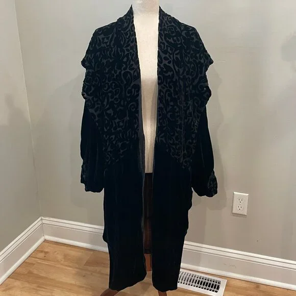 Vintage Black Velvet Burnout Opera Coat c1980s - Picture 1 of 7